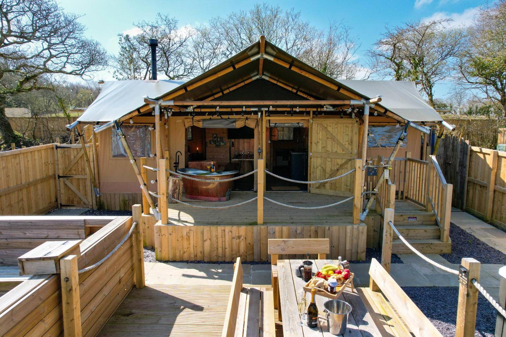 Jungle Book Safari Tent Tenby Exteriér fotografie